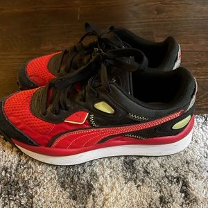 Boys Puma size 5.5
